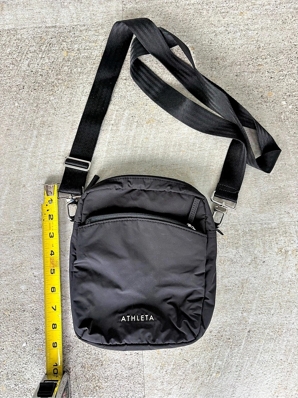 Athleta Anytime Vertical Crossbody Bag in Black